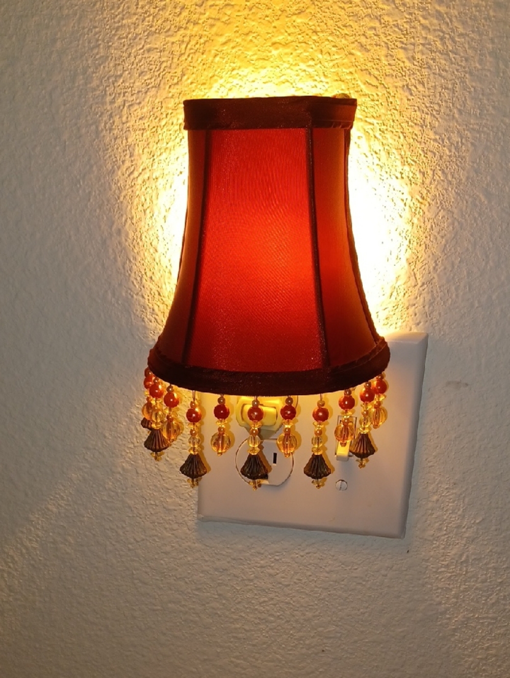 VTG Red Beaded Tiny Wall Night Light Shade (5inx5in)